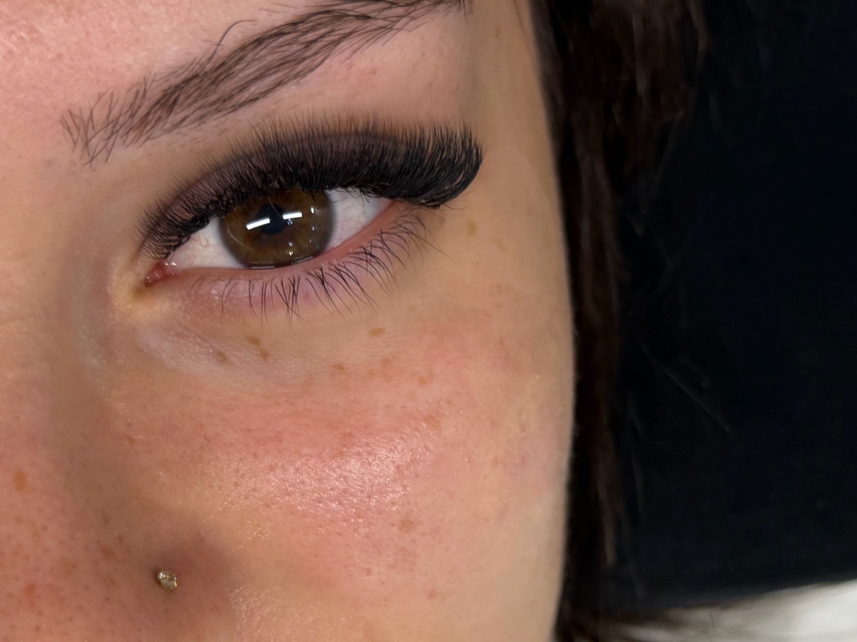 Aranyos Dorina Szempilla Stylist - Műszempilla töltés 3-4D